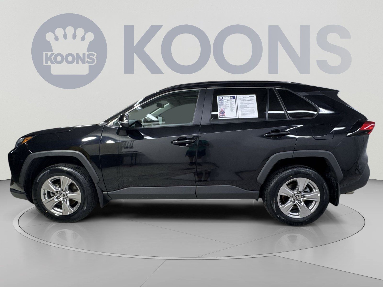 Used 2023 Toyota RAV4 XLE w/ Convenience Package AWD/4WD image 17
