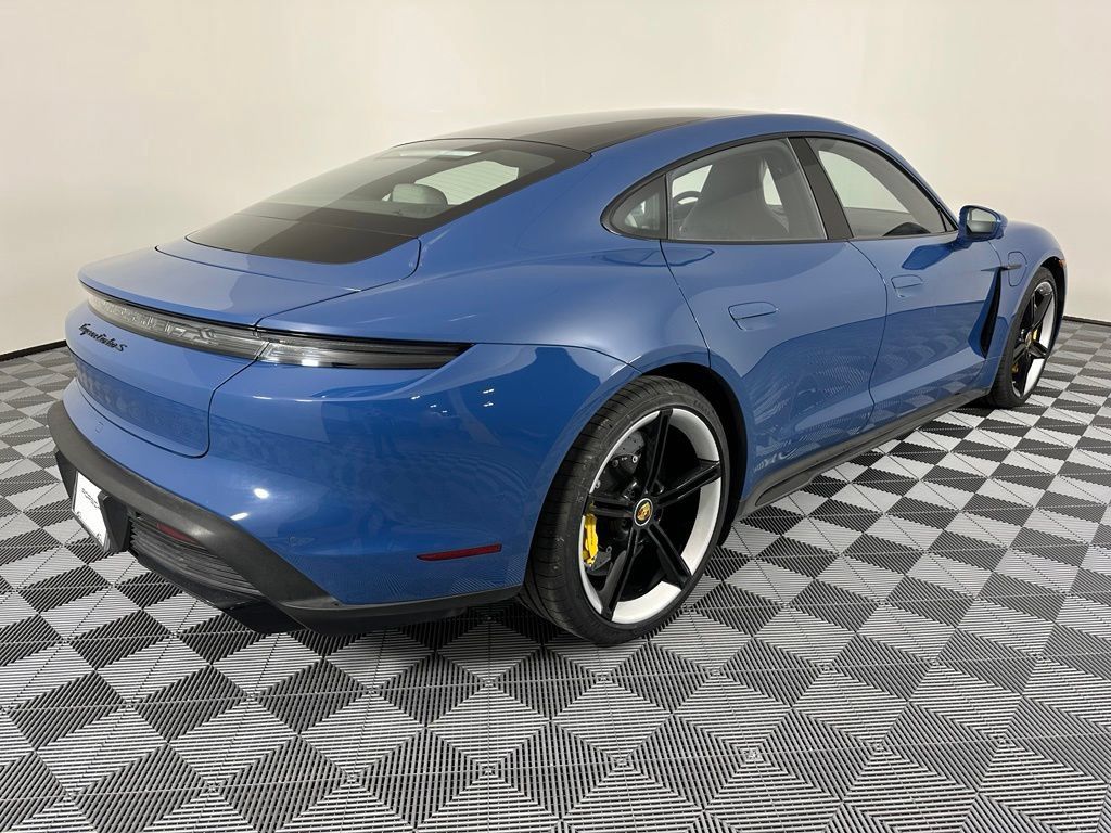 Certified 2024 Porsche Taycan Turbo S w/ Premium Package AWD/4WD image 10