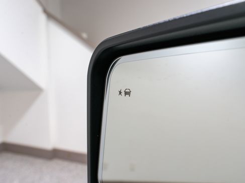 Used 2024 GMC Sierra 2500 Denali Ultimate w/ Snow Plow Prep/Camper Package image 16