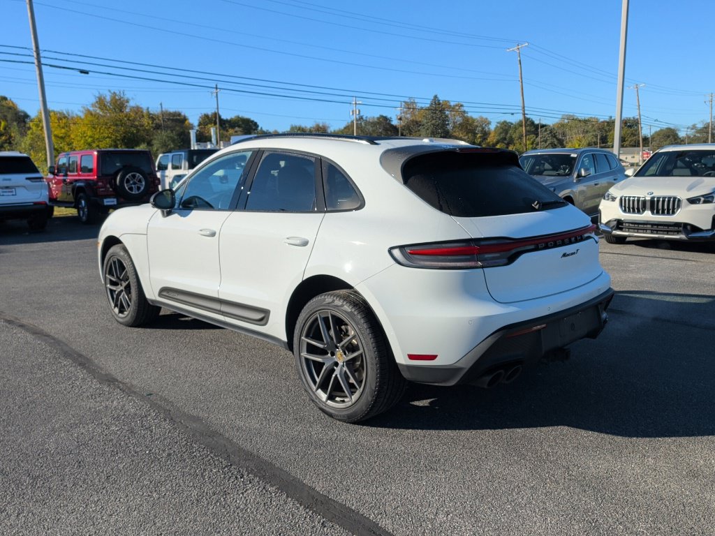 Used 2025 Porsche Macan Turbo AWD/4WD image 4