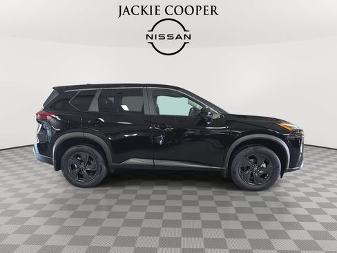 New 2026 Nissan Rogue SV w/ Cold Weather Package FWD image 4