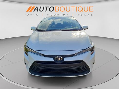 Used 2025 Toyota Corolla LE FWD image 8