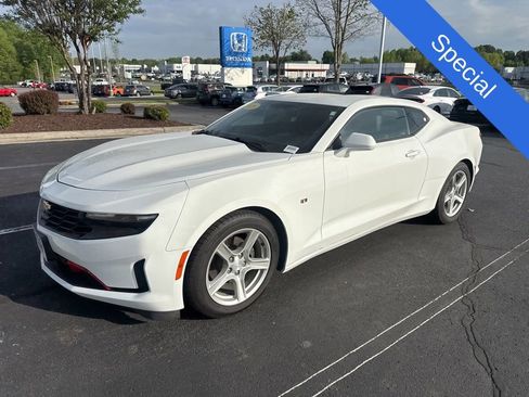 Used 2019 Chevrolet Camaro LT image 3