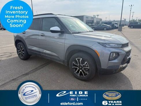 Used 2023 Chevrolet TrailBlazer ACTIV w/ Sun and Liftgate Package AWD/4WD image 1