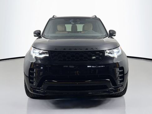 Certified 2024 Land Rover Discovery Dynamic SE image 2