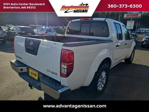 Used 2016 Nissan Frontier SV image 5