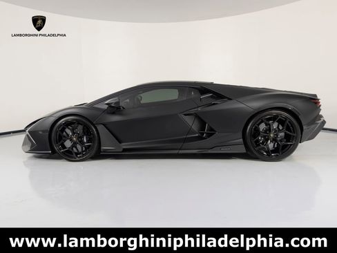 Used 2024 Lamborghini Revuelto AWD/4WD image 8