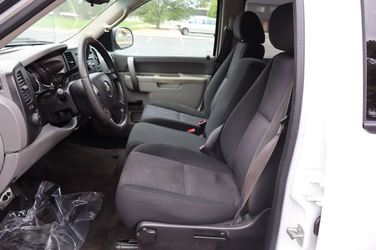 Used 2013 Chevrolet Silverado 2500 W/T RWD image 19