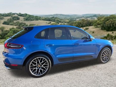 Used 2018 Porsche Macan Sport Edition AWD/4WD image 11