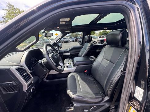 Used 2018 Ford F150 Lariat w/ Equipment Group 502A Luxury AWD/4WD image 12