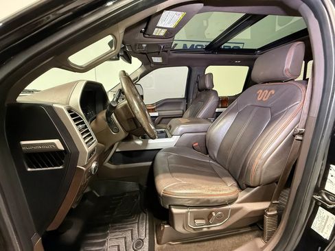 Used 2017 Ford F250 King Ranch w/ King Ranch Ultimate Package AWD/4WD image 16