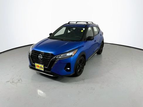 Used 2024 Nissan Kicks SR w/ Interior Electronics Package FWD image 5