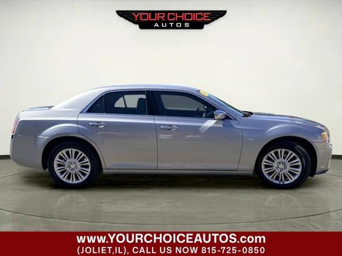 Used 2014 Chrysler 300 C w/ Light Group AWD/4WD image 6