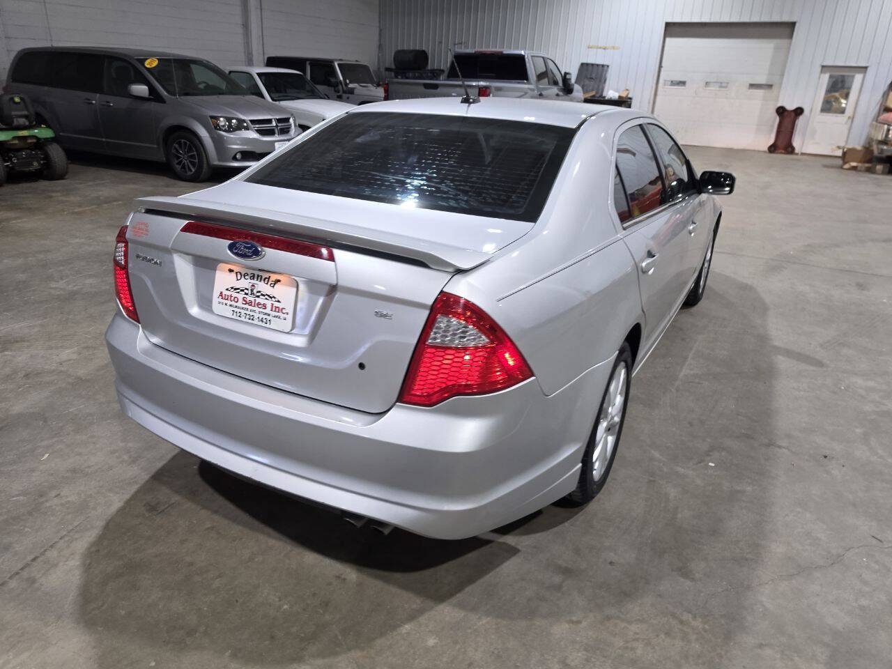 Used 2012 Ford Fusion SE FWD image 12