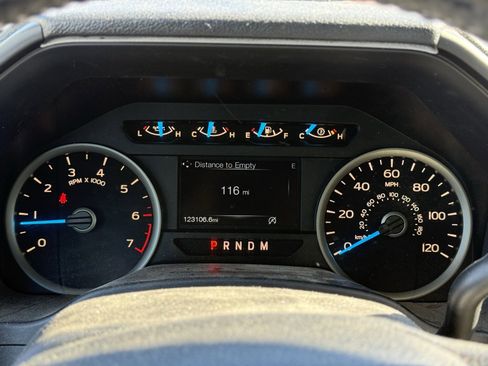 Used 2017 Ford F150 XLT w/ Equipment Group 302A Luxury image 24