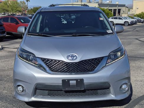 Used 2015 Toyota Sienna SE Premium FWD image 6