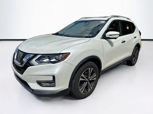 Used 2017 Nissan Rogue SL w/ SL Premium Package AWD/4WD image 3