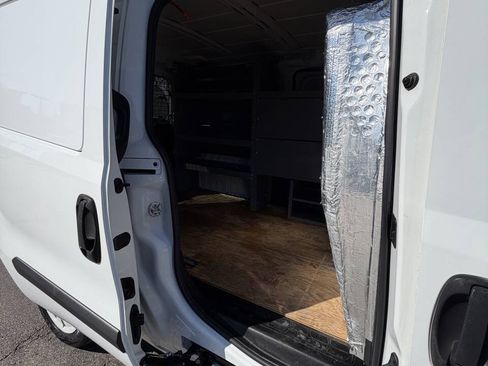 Used 2019 RAM ProMaster City Tradesman SLT FWD image 16