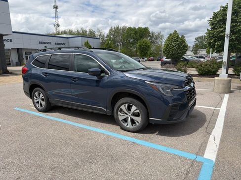 Used 2024 Subaru Ascent Premium w/ Convenience Package AWD/4WD image 9