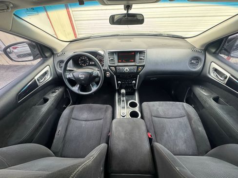 Used 2015 Nissan Pathfinder S image 22