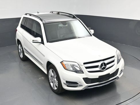 Used 2015 Mercedes-Benz GLK 350 4MATIC image 40
