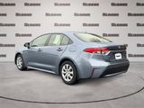 Used 2022 Toyota Corolla LE image 3