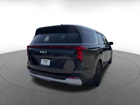 Used 2026 Kia Carnival FWD image 14