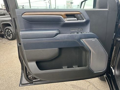 Used 2024 Chevrolet Silverado 1500 High Country w/ Technology Package image 20