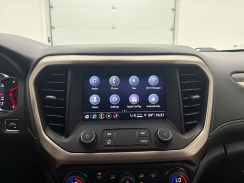 Used 2022 GMC Acadia Denali w/ Denali Ultimate Package FWD image 24