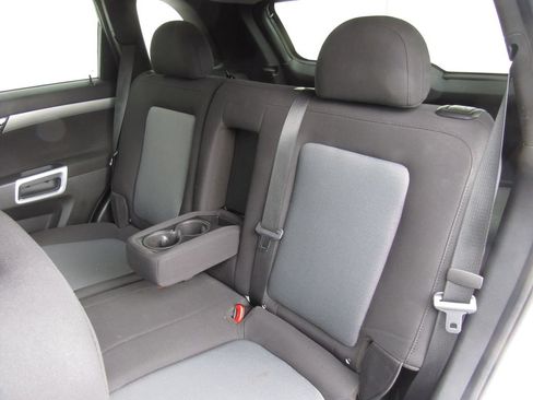 Used 2012 Chevrolet Captiva Sport LT FWD image 16