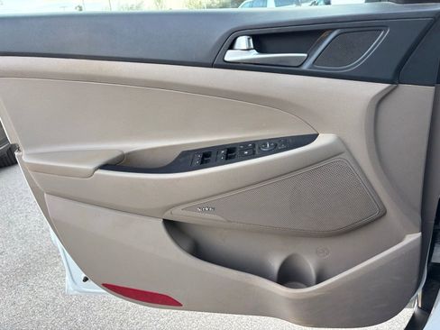 Used 2020 Hyundai Tucson Sport image 11