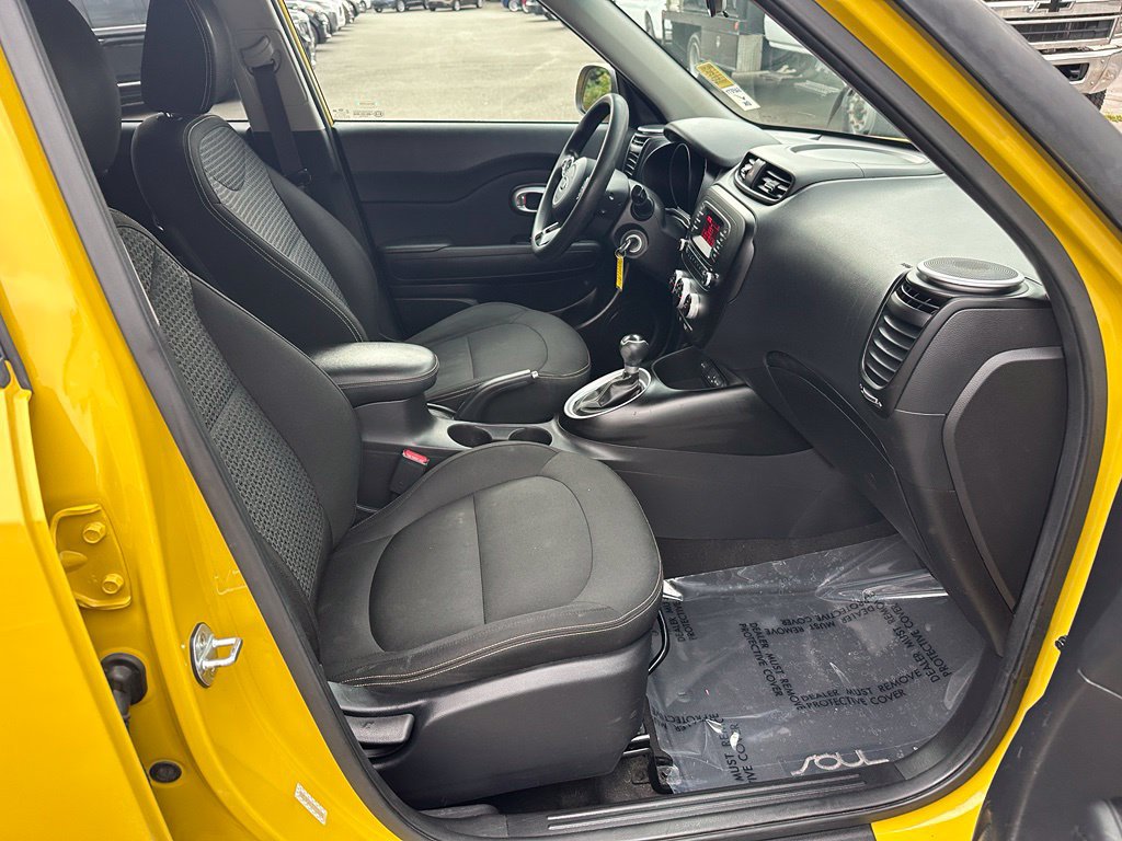 Used 2015 Kia Soul + FWD image 13