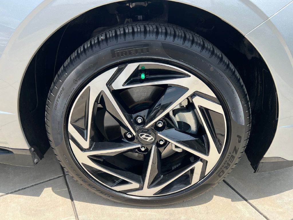 Certified 2026 Hyundai Sonata SEL FWD image 5