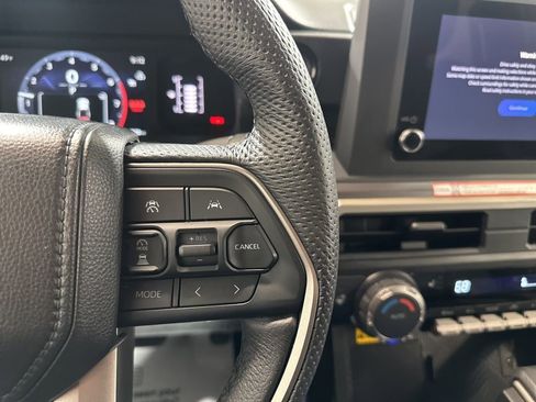 Certified 2025 Toyota Tacoma SR5 image 31