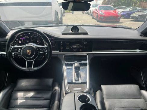Used 2018 Porsche Panamera Turbo S AWD/4WD image 32