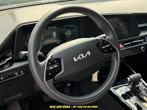 Used 2026 Kia Niro LX FWD image 14