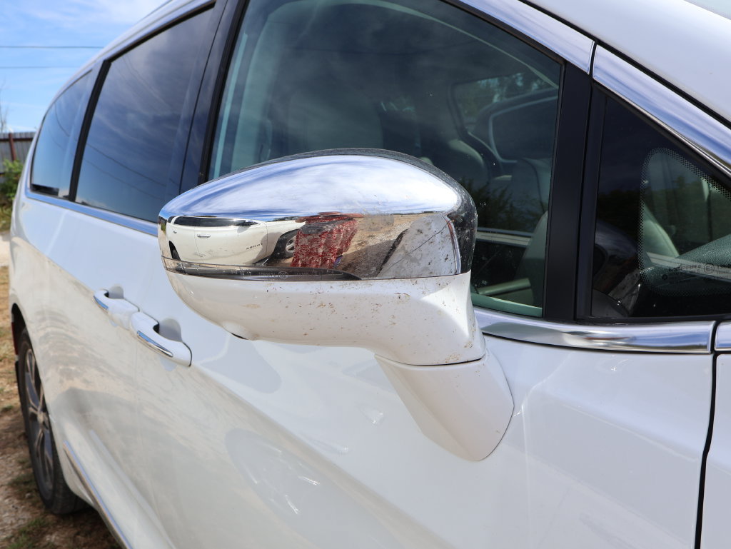 Used 2017 Chrysler Pacifica Limited w/ Advanced Safetytec Group FWD image 14