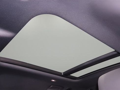 New 2025 Land Rover Defender 130 S image 29