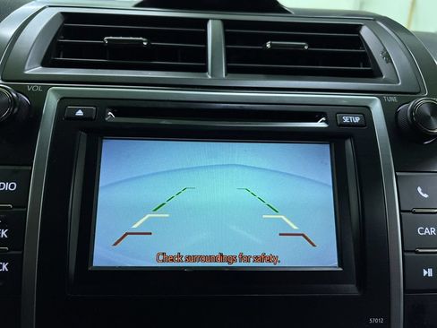 Used 2012 Toyota Camry SE FWD image 16