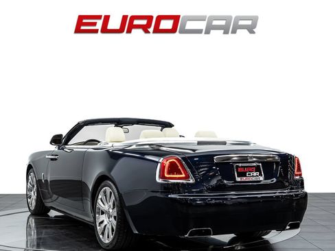 Used 2017 Rolls-Royce Dawn RWD image 4