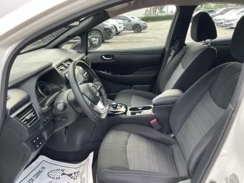 Used 2022 Nissan Leaf SV Plus image 15
