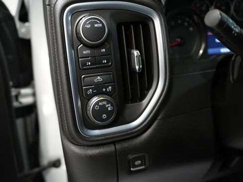 Used 2021 Chevrolet Silverado 1500 LT w/ Z71 Off-Road Package image 12