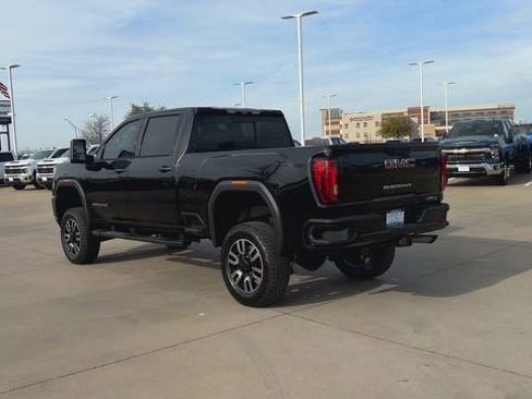 Used 2020 GMC Sierra 2500 AT4 w/ AT4 Premium Package image 7