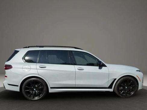 Used 2024 BMW X7 M60i w/ Executive Package AWD/4WD image 4