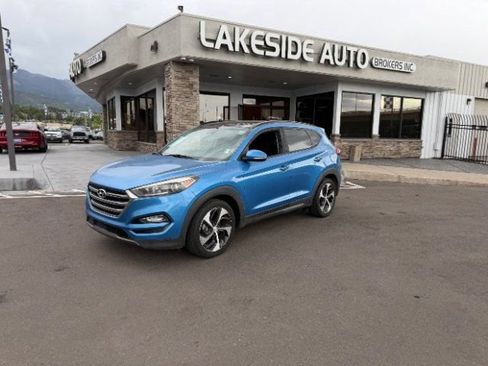 Used 2016 Hyundai Tucson Limited w/ Option Group 03 FWD image 2