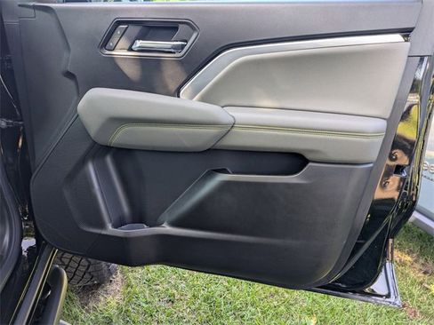 New 2025 Chevrolet Colorado ZR2 w/ ZR2 Bison Edition image 35