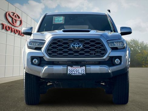 Used 2021 Toyota Tacoma TRD Sport image 8