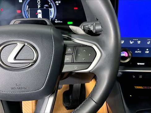 Used 2023 Lexus RZ 450e Premium image 23