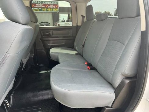 Used 2018 RAM 3500 Tradesman w/ Chrome Appearance Group AWD/4WD image 15