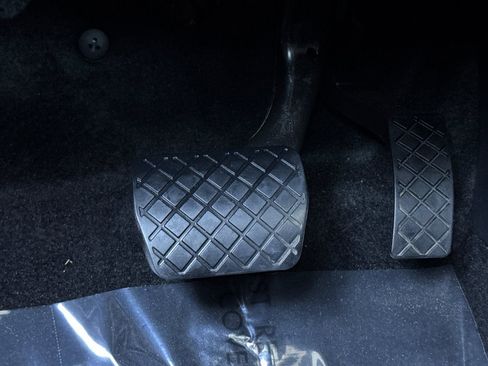 Used 2025 Volkswagen Jetta SE image 40